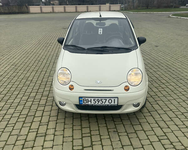 Белый Дэу Матиз, объемом двигателя 0.8 л и пробегом 75 тыс. км за 1999 $, фото 1 на Automoto.ua