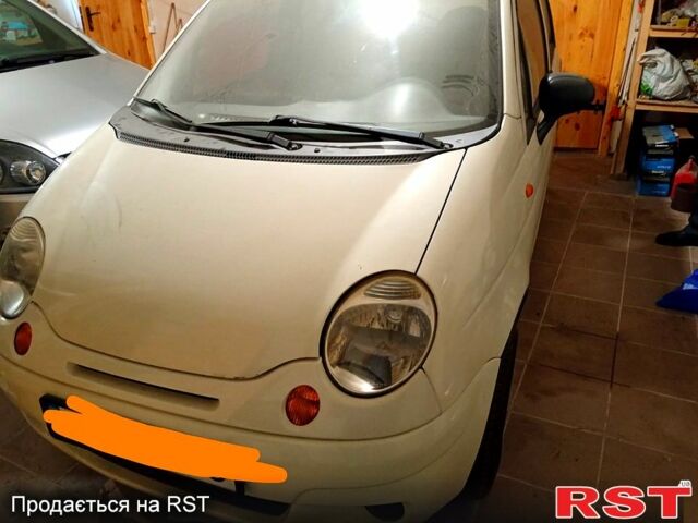 Белый Дэу Матиз, объемом двигателя 1.8 л и пробегом 175 тыс. км за 3500 $, фото 1 на Automoto.ua