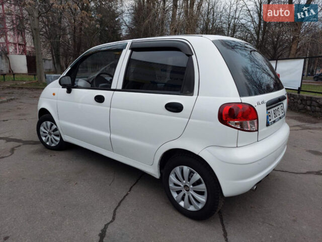 Белый Дэу Матиз, объемом двигателя 0.8 л и пробегом 63 тыс. км за 2700 $, фото 1 на Automoto.ua