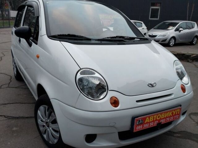 Белый Дэу Матиз, объемом двигателя 0 л и пробегом 63 тыс. км за 2700 $, фото 1 на Automoto.ua