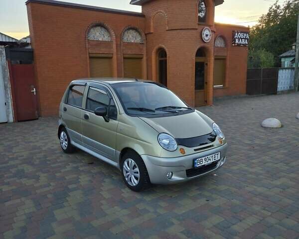 Бежевый Дэу Матиз, объемом двигателя 1 л и пробегом 43 тыс. км за 2600 $, фото 1 на Automoto.ua
