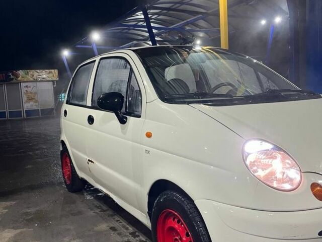 Бежевый Дэу Матиз, объемом двигателя 0.8 л и пробегом 120 тыс. км за 2000 $, фото 1 на Automoto.ua