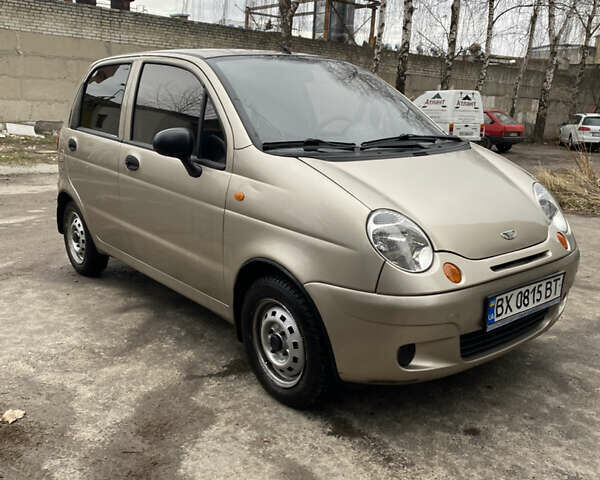 Бежевий Деу Матіз, об'ємом двигуна 0.8 л та пробігом 63 тис. км за 2799 $, фото 1 на Automoto.ua