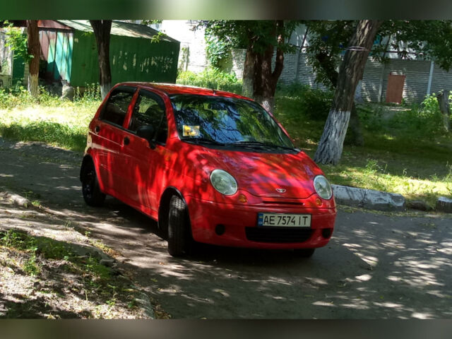 Червоний Деу Матіз, об'ємом двигуна 0.8 л та пробігом 117 тис. км за 3700 $, фото 1 на Automoto.ua