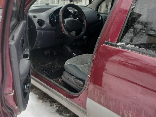 Красный Дэу Матиз, объемом двигателя 0.8 л и пробегом 220 тыс. км за 2580 $, фото 1 на Automoto.ua