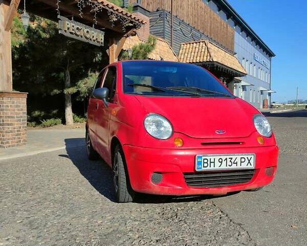 Красный Дэу Матиз, объемом двигателя 0.8 л и пробегом 160 тыс. км за 2100 $, фото 1 на Automoto.ua