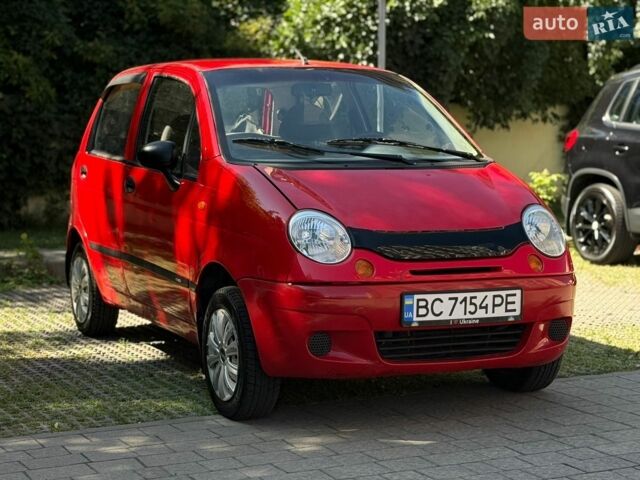 Красный Дэу Матиз, объемом двигателя 0.8 л и пробегом 128 тыс. км за 1800 $, фото 1 на Automoto.ua