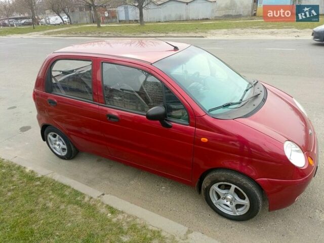 Червоний Деу Матіз, об'ємом двигуна 0.8 л та пробігом 171 тис. км за 1800 $, фото 1 на Automoto.ua