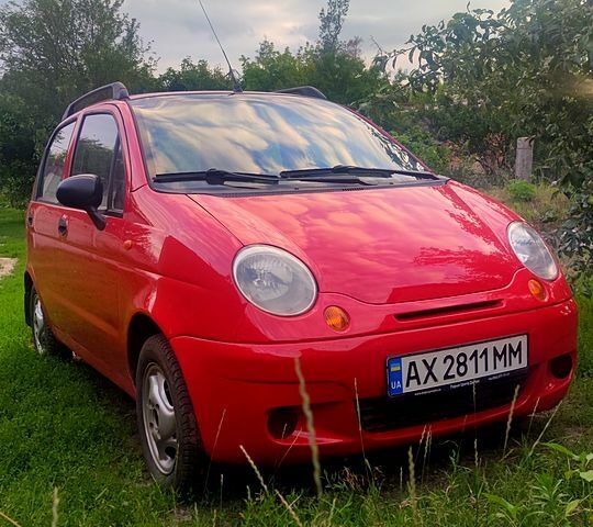 Червоний Деу Матіз, об'ємом двигуна 0.8 л та пробігом 118 тис. км за 2650 $, фото 1 на Automoto.ua
