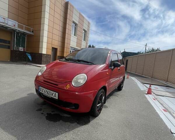 Красный Дэу Матиз, объемом двигателя 0.8 л и пробегом 134 тыс. км за 1800 $, фото 1 на Automoto.ua