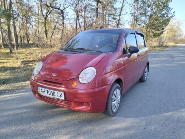 Красный Дэу Матиз, объемом двигателя 0.8 л и пробегом 176 тыс. км за 1650 $, фото 1 на Automoto.ua