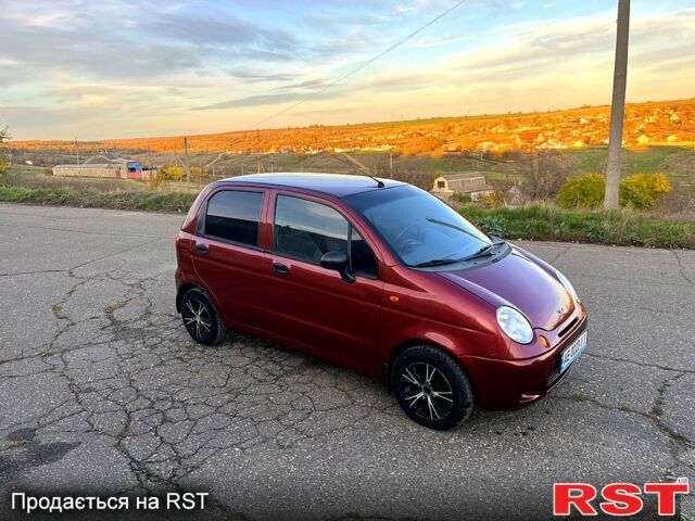 Червоний Деу Матіз, об'ємом двигуна 0.8 л та пробігом 117 тис. км за 2299 $, фото 1 на Automoto.ua