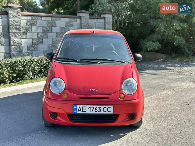 Красный Дэу Матиз, объемом двигателя 0.8 л и пробегом 150 тыс. км за 3000 $, фото 1 на Automoto.ua