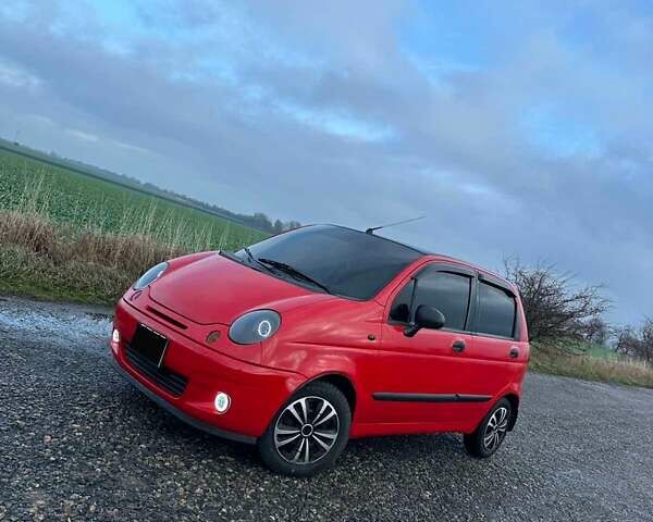 Красный Дэу Матиз, объемом двигателя 0.8 л и пробегом 192 тыс. км за 2700 $, фото 1 на Automoto.ua