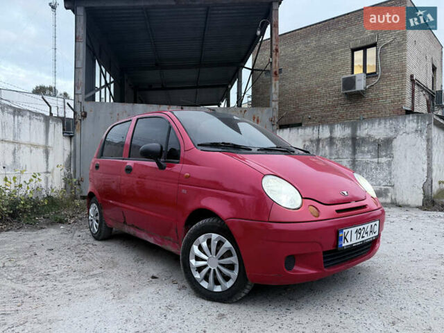 Красный Дэу Матиз, объемом двигателя 0.8 л и пробегом 180 тыс. км за 1750 $, фото 1 на Automoto.ua
