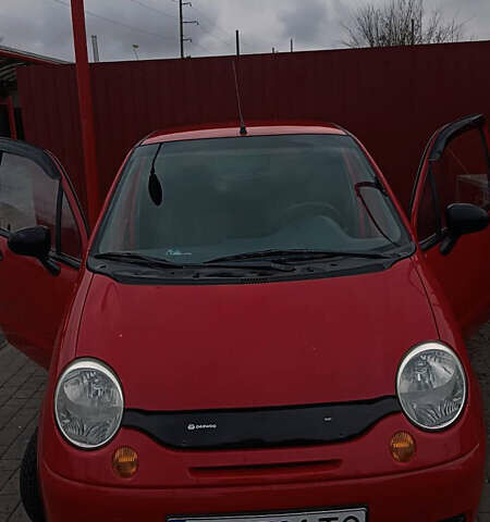 Красный Дэу Матиз, объемом двигателя 0.8 л и пробегом 95 тыс. км за 2499 $, фото 1 на Automoto.ua