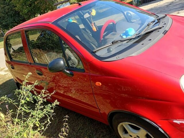 Красный Дэу Матиз, объемом двигателя 0.8 л и пробегом 186 тыс. км за 3000 $, фото 1 на Automoto.ua