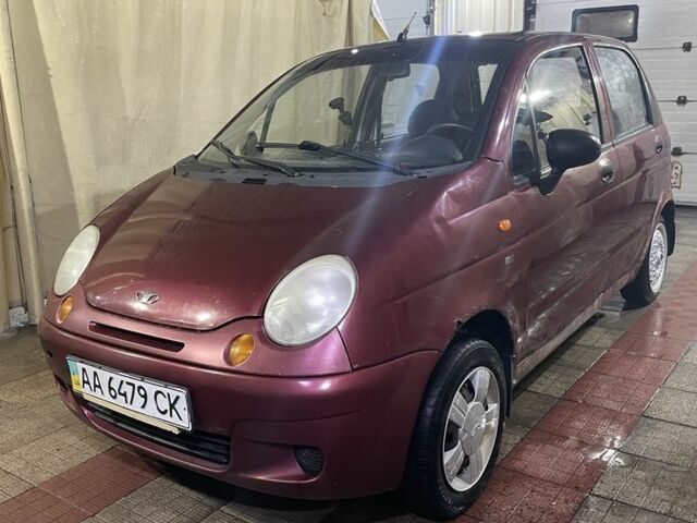Красный Дэу Матиз, объемом двигателя 0.8 л и пробегом 237 тыс. км за 1299 $, фото 1 на Automoto.ua