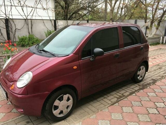 Красный Дэу Матиз, объемом двигателя 0.8 л и пробегом 120 тыс. км за 3600 $, фото 1 на Automoto.ua
