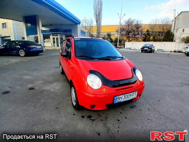 Красный Дэу Матиз, объемом двигателя 0.8 л и пробегом 127 тыс. км за 2000 $, фото 1 на Automoto.ua