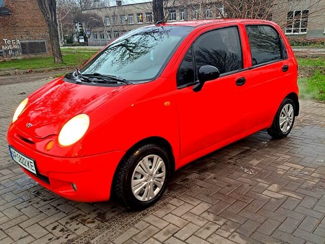 Червоний Деу Матіз, об'ємом двигуна 0.8 л та пробігом 143 тис. км за 3200 $, фото 1 на Automoto.ua