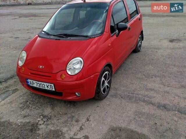 Красный Дэу Матиз, объемом двигателя 0.8 л и пробегом 118 тыс. км за 2600 $, фото 1 на Automoto.ua