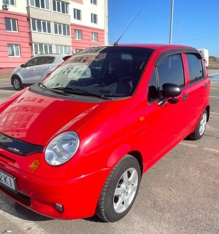 Червоний Деу Матіз, об'ємом двигуна 0.8 л та пробігом 101 тис. км за 3100 $, фото 1 на Automoto.ua