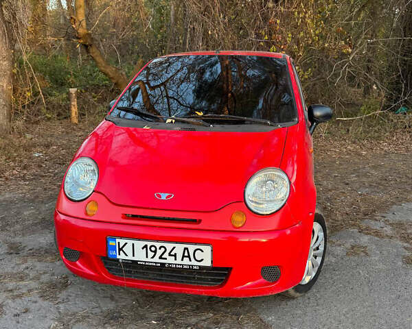 Красный Дэу Матиз, объемом двигателя 0.8 л и пробегом 180 тыс. км за 1950 $, фото 1 на Automoto.ua