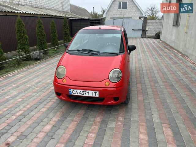 Красный Дэу Матиз, объемом двигателя 0.8 л и пробегом 129 тыс. км за 2650 $, фото 1 на Automoto.ua