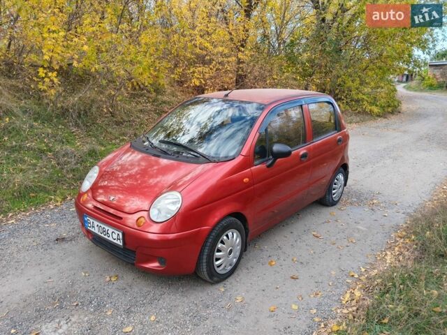 Красный Дэу Матиз, объемом двигателя 0.8 л и пробегом 120 тыс. км за 2500 $, фото 1 на Automoto.ua