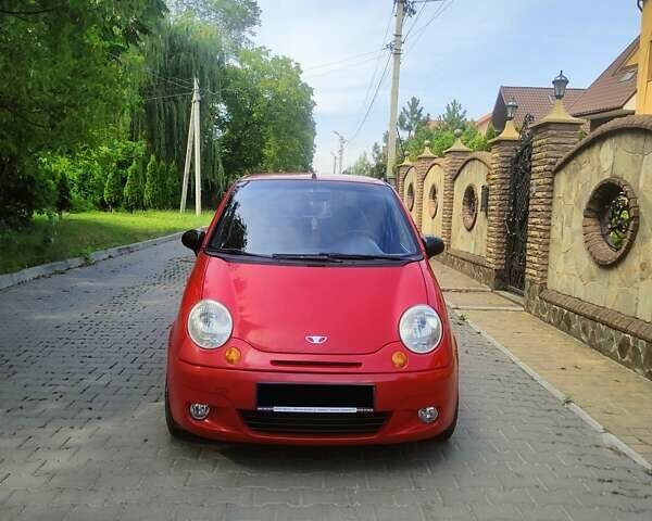 Красный Дэу Матиз, объемом двигателя 0.8 л и пробегом 148 тыс. км за 2500 $, фото 1 на Automoto.ua