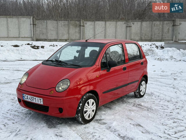 Красный Дэу Матиз, объемом двигателя 0.8 л и пробегом 115 тыс. км за 2850 $, фото 1 на Automoto.ua