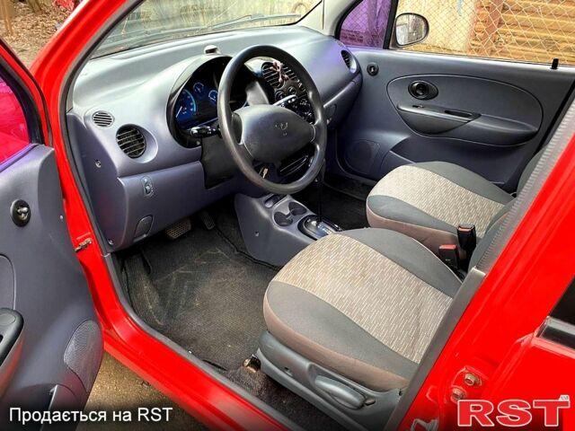 Красный Дэу Матиз, объемом двигателя 0.8 л и пробегом 200 тыс. км за 1500 $, фото 1 на Automoto.ua