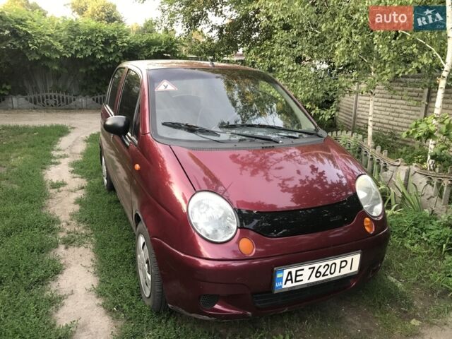 Красный Дэу Матиз, объемом двигателя 0.8 л и пробегом 118 тыс. км за 2500 $, фото 1 на Automoto.ua