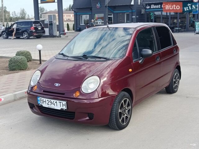 Красный Дэу Матиз, объемом двигателя 0.8 л и пробегом 137 тыс. км за 2600 $, фото 1 на Automoto.ua