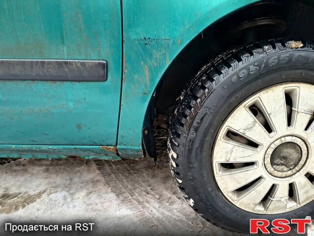 Червоний Деу Матіз, об'ємом двигуна 0.8 л та пробігом 135 тис. км за 1950 $, фото 1 на Automoto.ua