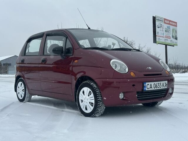 Красный Дэу Матиз, объемом двигателя 0.8 л и пробегом 150 тыс. км за 2200 $, фото 1 на Automoto.ua
