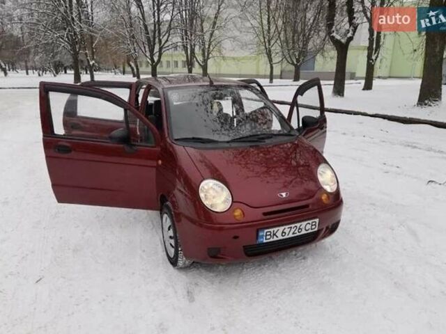 Красный Дэу Матиз, объемом двигателя 0.8 л и пробегом 160 тыс. км за 1850 $, фото 1 на Automoto.ua