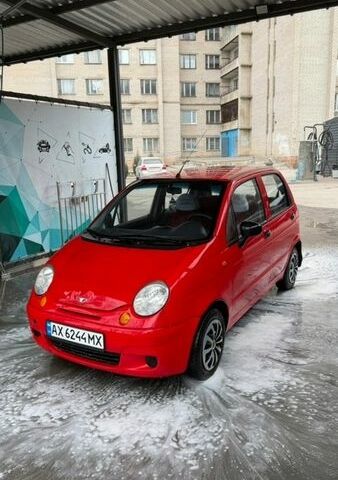 Красный Дэу Матиз, объемом двигателя 0.8 л и пробегом 116 тыс. км за 1900 $, фото 1 на Automoto.ua