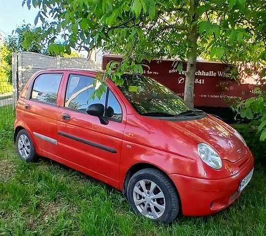 Червоний Деу Матіз, об'ємом двигуна 0.8 л та пробігом 125 тис. км за 1100 $, фото 1 на Automoto.ua