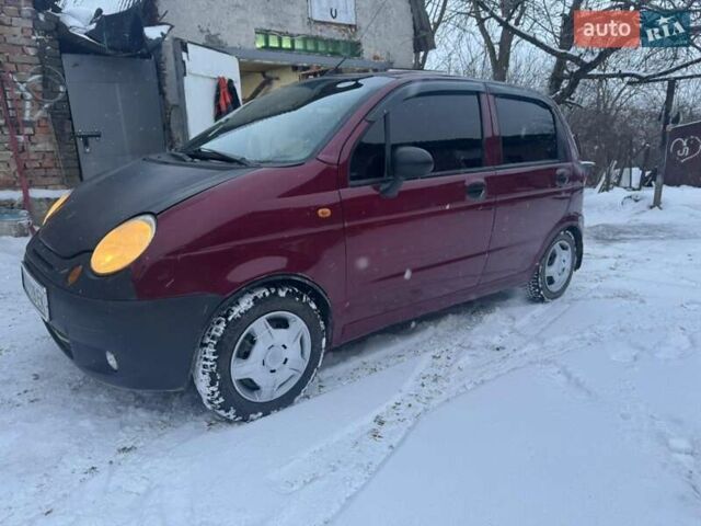 Красный Дэу Матиз, объемом двигателя 0.8 л и пробегом 350 тыс. км за 1300 $, фото 1 на Automoto.ua