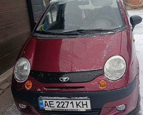 Красный Дэу Матиз, объемом двигателя 0.8 л и пробегом 77 тыс. км за 2700 $, фото 1 на Automoto.ua