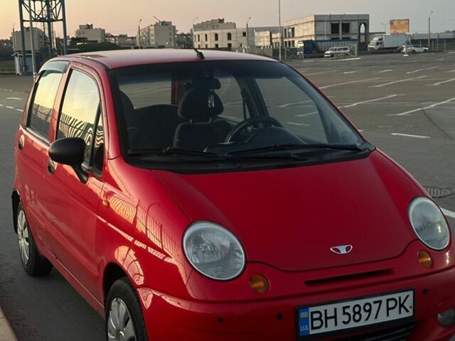 Красный Дэу Матиз, объемом двигателя 0.8 л и пробегом 180 тыс. км за 2200 $, фото 1 на Automoto.ua