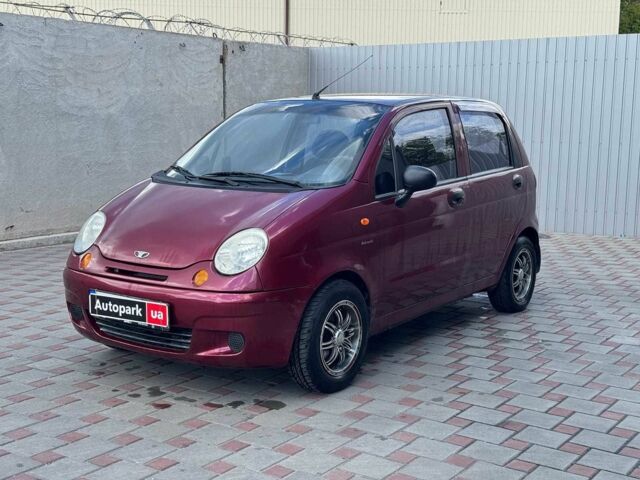 Красный Дэу Матиз, объемом двигателя 0.8 л и пробегом 95 тыс. км за 2740 $, фото 1 на Automoto.ua