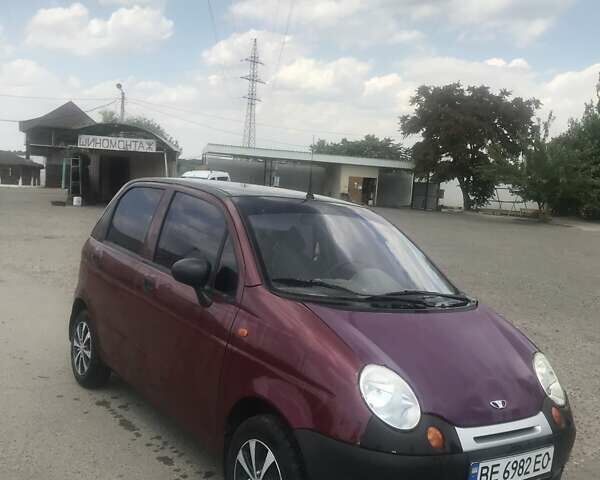 Красный Дэу Матиз, объемом двигателя 0.8 л и пробегом 200 тыс. км за 1900 $, фото 1 на Automoto.ua