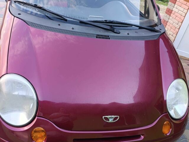 Красный Дэу Матиз, объемом двигателя 0.8 л и пробегом 196 тыс. км за 2000 $, фото 1 на Automoto.ua