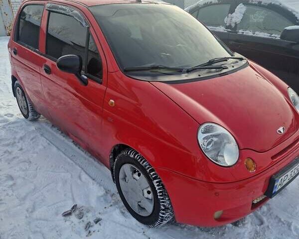 Красный Дэу Матиз, объемом двигателя 0.8 л и пробегом 152 тыс. км за 3500 $, фото 1 на Automoto.ua