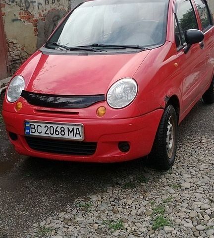 Красный Дэу Матиз, объемом двигателя 0.8 л и пробегом 112 тыс. км за 2000 $, фото 1 на Automoto.ua