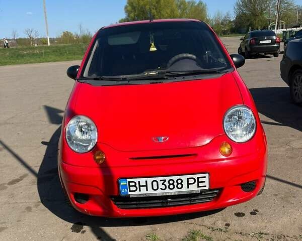 Красный Дэу Матиз, объемом двигателя 0.8 л и пробегом 95 тыс. км за 2500 $, фото 1 на Automoto.ua