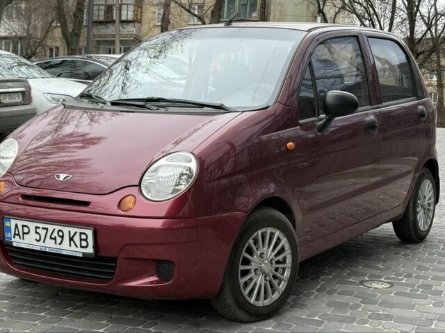 Червоний Деу Матіз, об'ємом двигуна 0.8 л та пробігом 104 тис. км за 2400 $, фото 1 на Automoto.ua